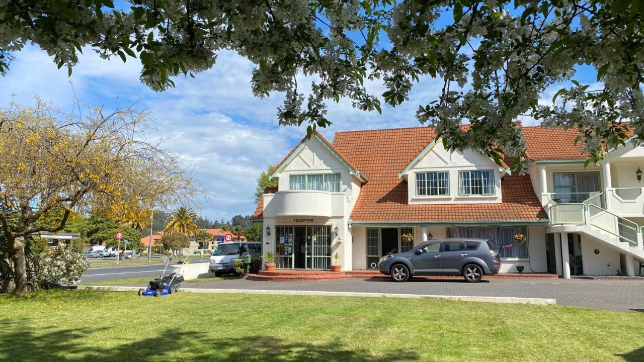 Rotorua Coachman Spa Motel Exterior photo