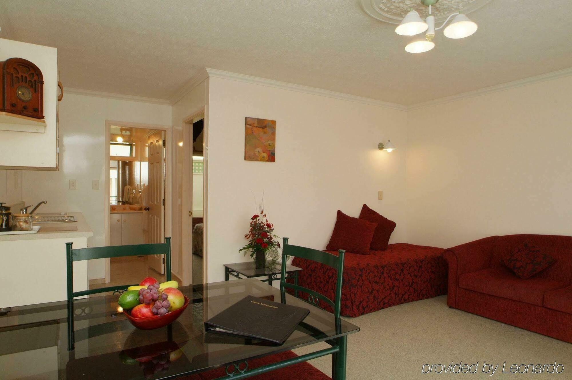 Rotorua Coachman Spa Motel Room photo
